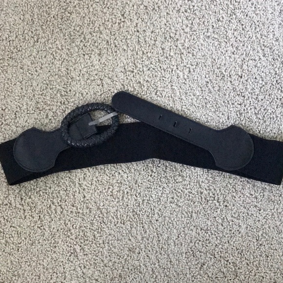 NORDSTROM Black Leather and Elastic Belt - Picture 2 of 3